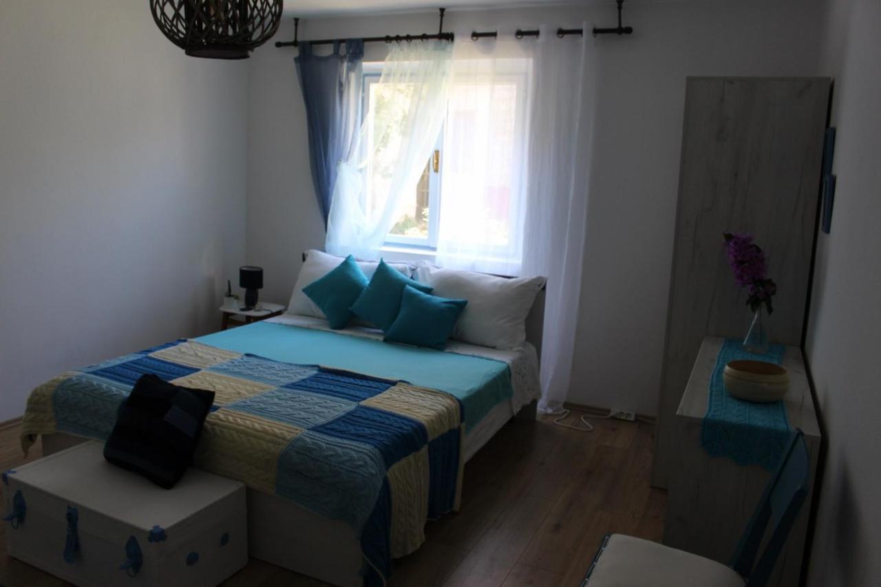 Blue Harbour No. 15 Apartment Veli Iz Ngoại thất bức ảnh
