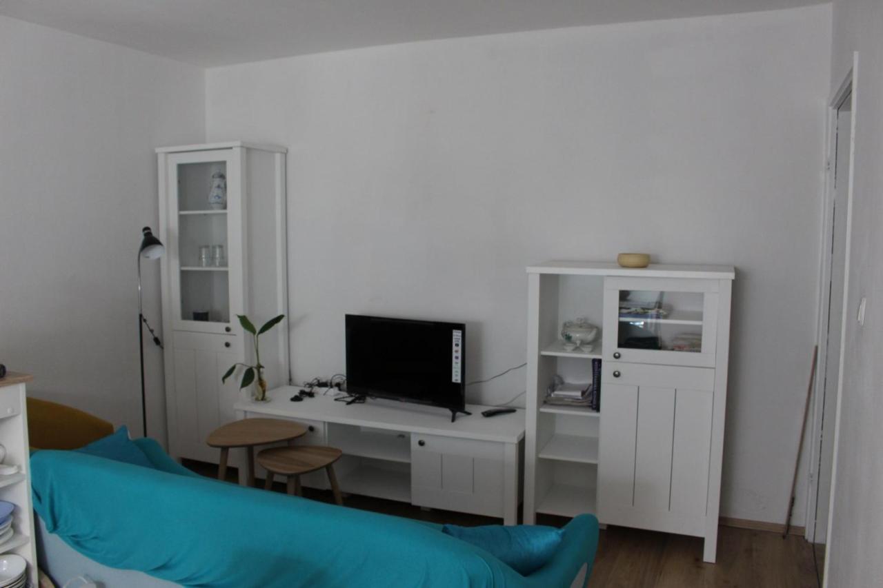 Blue Harbour No. 15 Apartment Veli Iz Ngoại thất bức ảnh