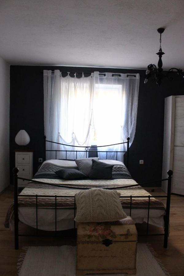 Blue Harbour No. 15 Apartment Veli Iz Ngoại thất bức ảnh