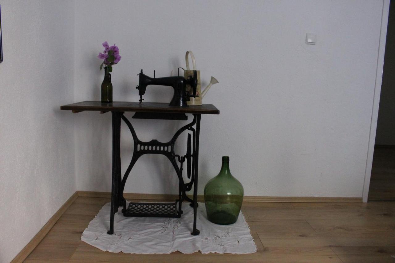 Blue Harbour No. 15 Apartment Veli Iz Ngoại thất bức ảnh